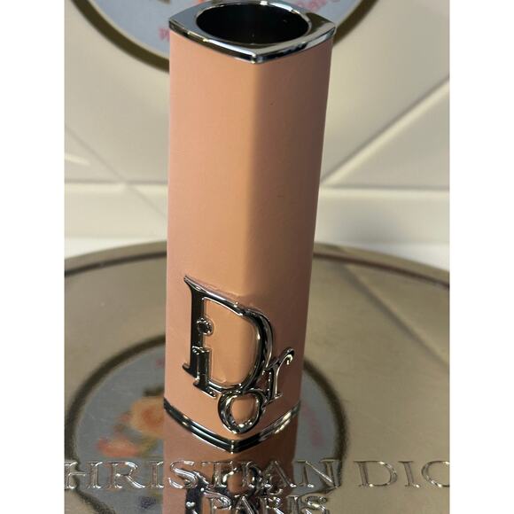 DIOR Addict Refillable Couture Lipstick Case - NO BOX -
MONTAIGNE - Picture 1 of 5